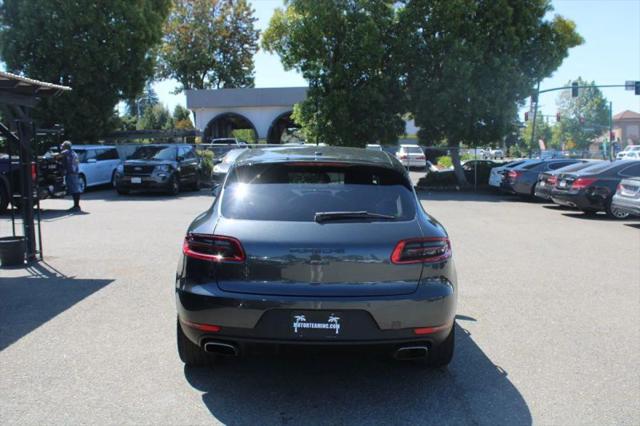 2017 Porsche Macan Base