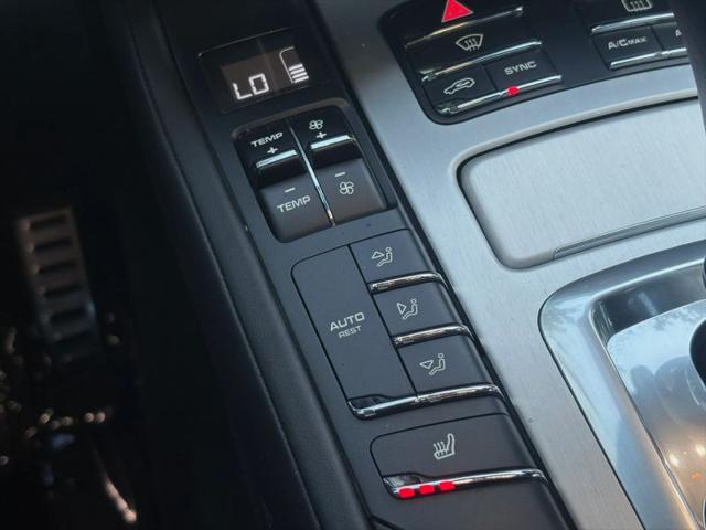 2016 Porsche Cayenne GTS