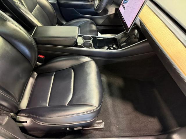 2020 Tesla Model 3 Standard Range Rear-Wheel Drive
