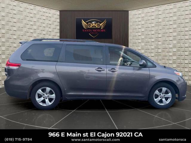2014 Toyota Sienna LE V6 7 Passenger Mobility