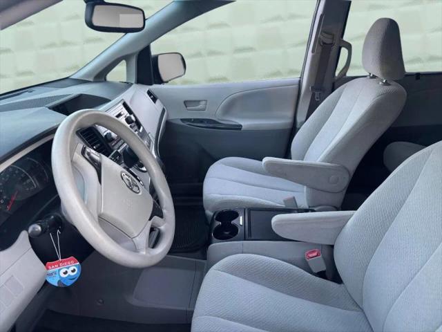 2014 Toyota Sienna LE V6 7 Passenger Mobility