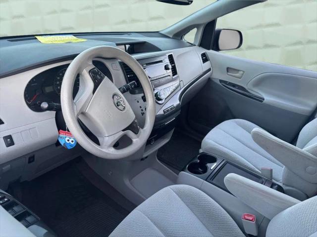 2014 Toyota Sienna LE V6 7 Passenger Mobility