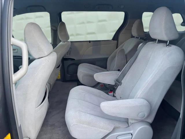 2014 Toyota Sienna LE V6 7 Passenger Mobility