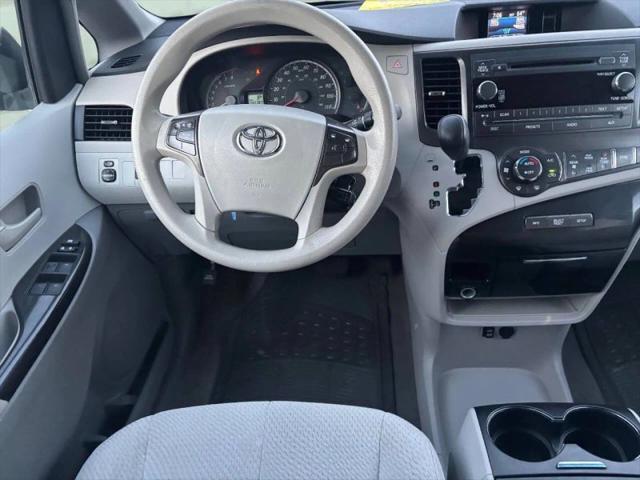 2014 Toyota Sienna LE V6 7 Passenger Mobility