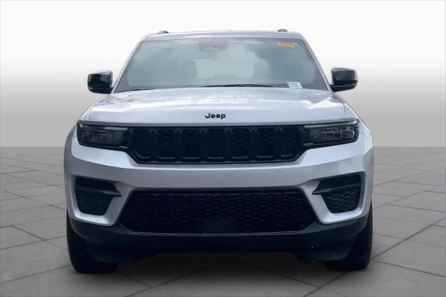 2024 Jeep Grand Cherokee Altitude 4x2