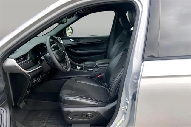 2024 Jeep Grand Cherokee Altitude 4x2