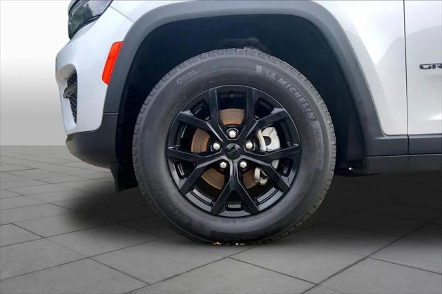 2024 Jeep Grand Cherokee Altitude 4x2