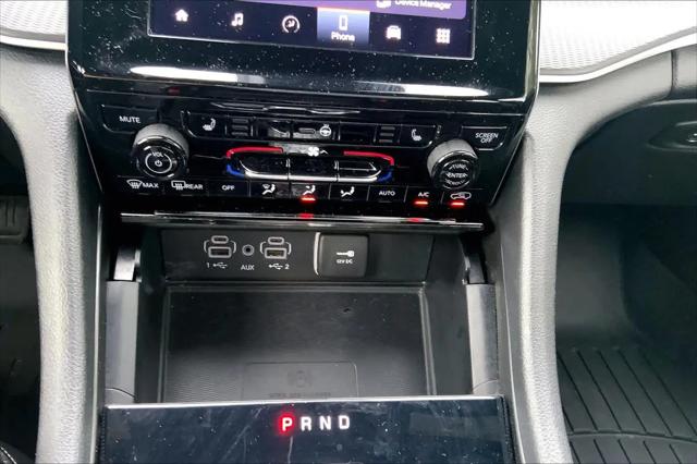 2024 Jeep Grand Cherokee Altitude 4x2