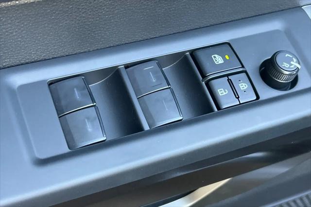 2026 Toyota Tundra SR5 CrewMax 5.5' Bed