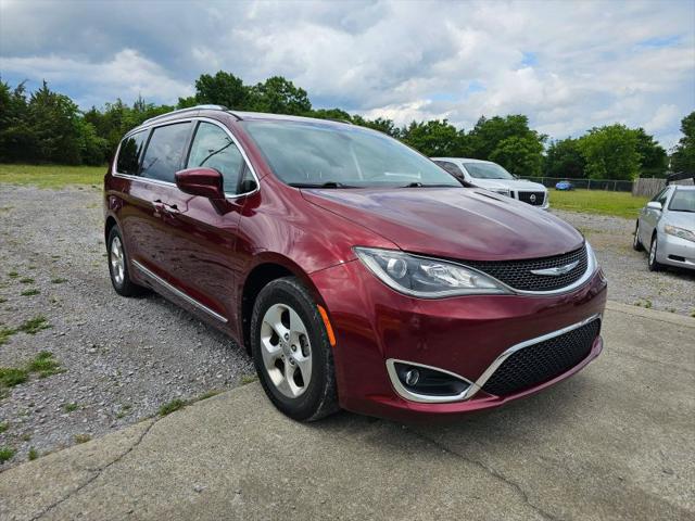 2017 Chrysler Pacifica Touring-L Plus