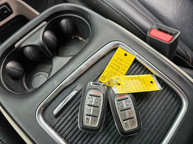2017 Chrysler Pacifica Touring-L Plus