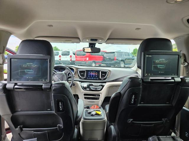 2017 Chrysler Pacifica Touring-L Plus