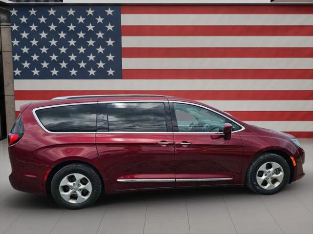 2017 Chrysler Pacifica Touring-L Plus