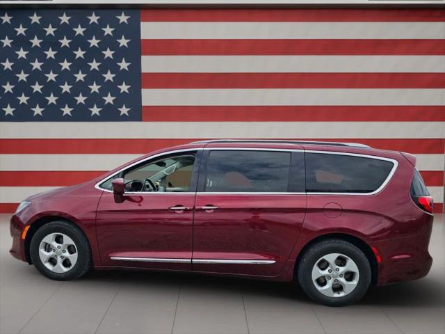 2017 Chrysler Pacifica Touring-L Plus