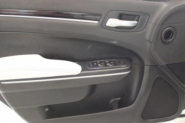 2019 Chrysler 300 300S