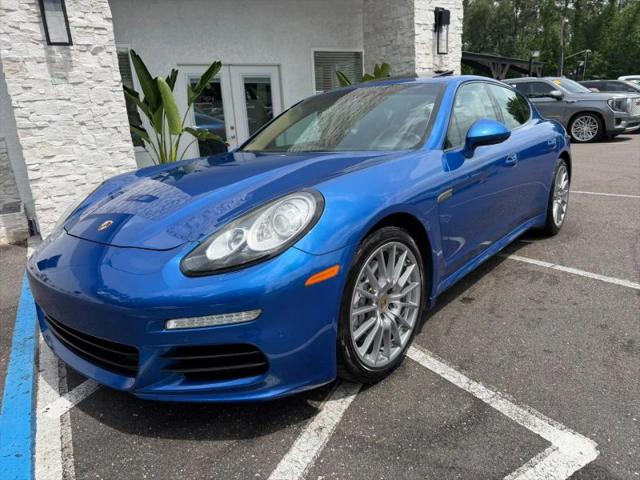 2015 Porsche Panamera 4