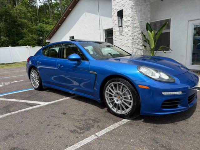 2015 Porsche Panamera 4