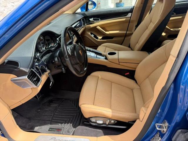 2015 Porsche Panamera 4