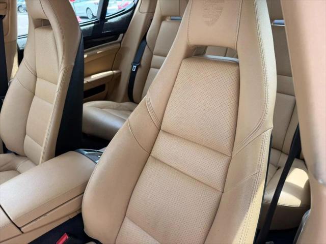 2015 Porsche Panamera 4