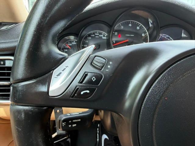 2015 Porsche Panamera 4