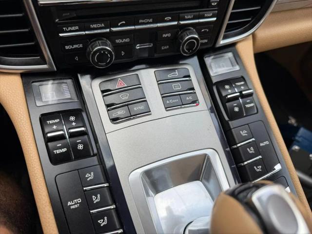 2015 Porsche Panamera 4