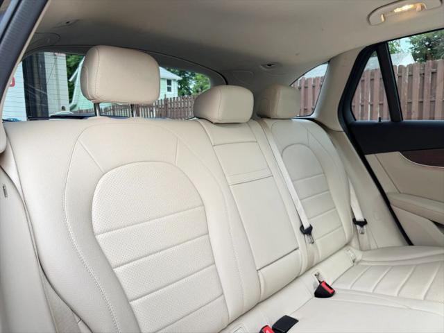 2022 Mercedes-Benz GLC 4MATIC SUV