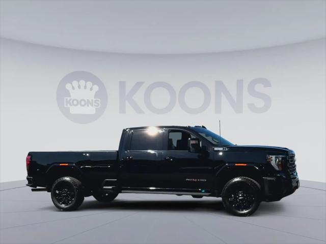 2025 GMC Sierra 2500HD 4WD Crew Cab Long Bed AT4