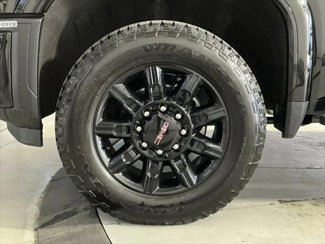2025 GMC Sierra 2500HD 4WD Crew Cab Long Bed AT4