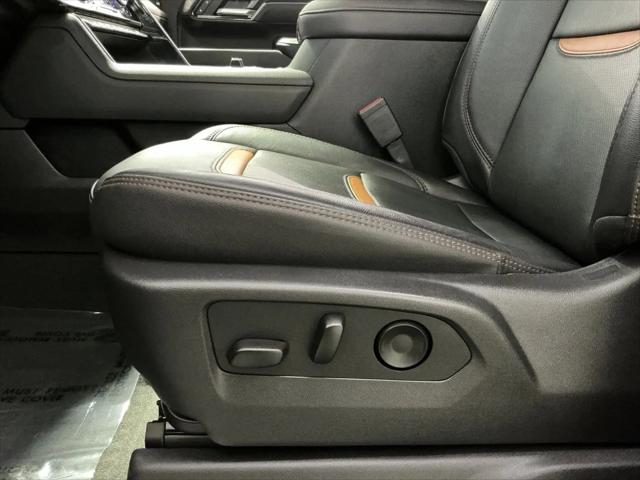 2025 GMC Sierra 2500HD 4WD Crew Cab Long Bed AT4