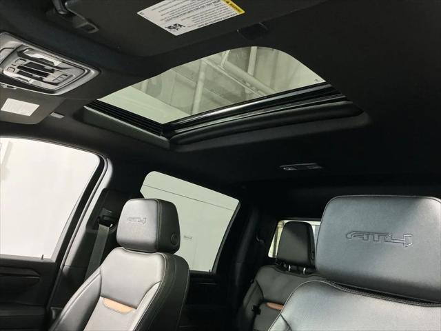 2025 GMC Sierra 2500HD 4WD Crew Cab Long Bed AT4