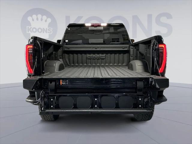 2025 GMC Sierra 2500HD 4WD Crew Cab Long Bed AT4
