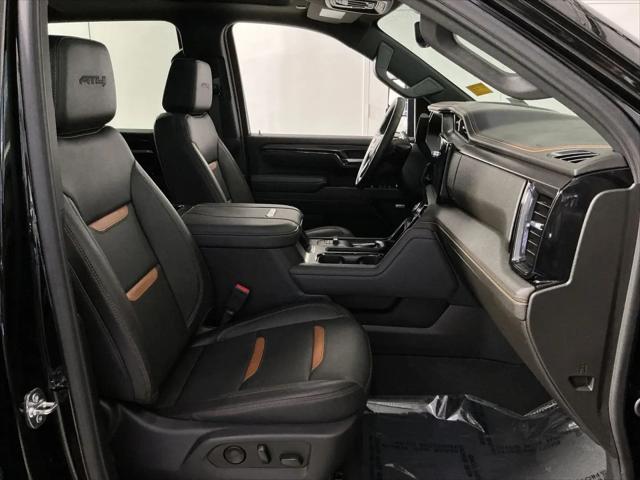 2025 GMC Sierra 2500HD 4WD Crew Cab Long Bed AT4