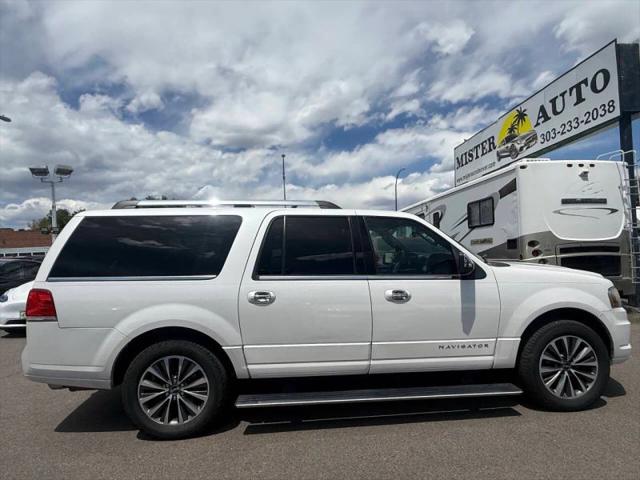 2015 Lincoln Navigator L Base