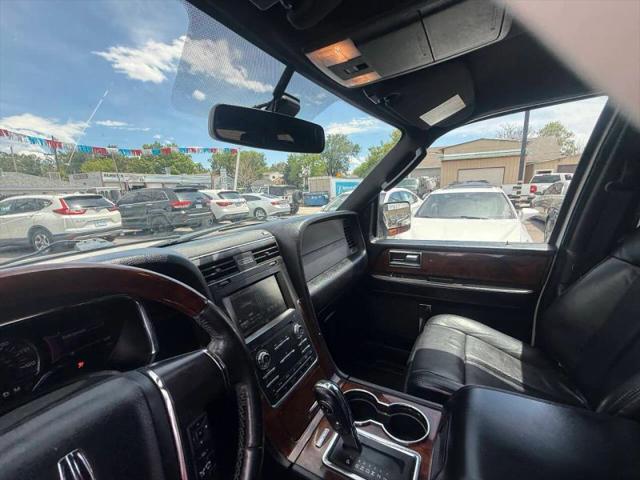 2015 Lincoln Navigator L Base