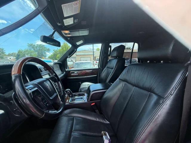 2015 Lincoln Navigator L Base