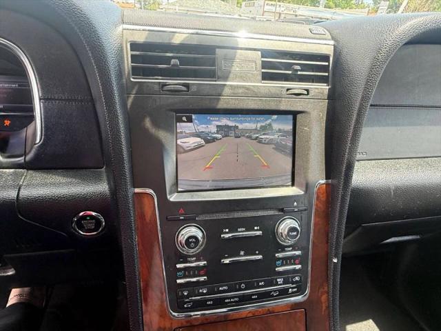 2015 Lincoln Navigator L Base