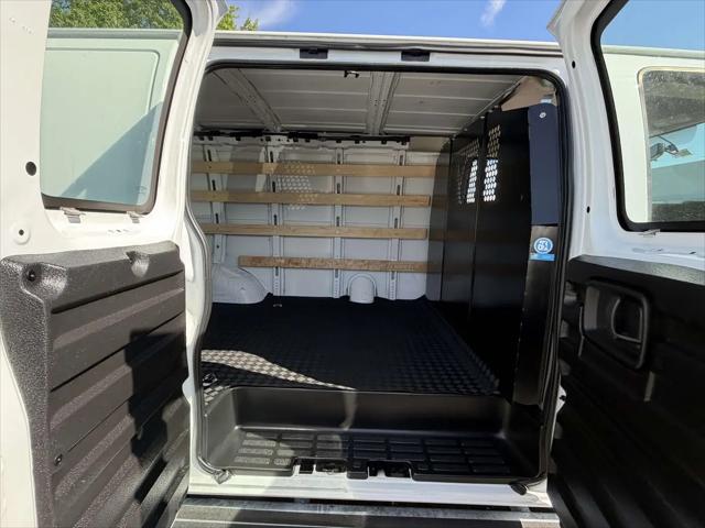 2024 Chevrolet Express Cargo Van RWD 2500 Regular Wheelbase WT