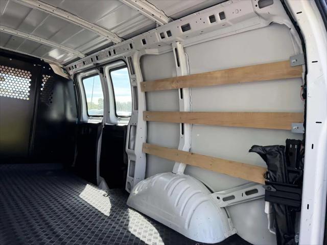 2024 Chevrolet Express Cargo Van RWD 2500 Regular Wheelbase WT