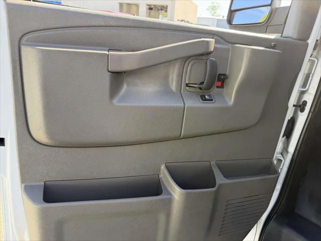 2024 Chevrolet Express Cargo Van RWD 2500 Regular Wheelbase WT