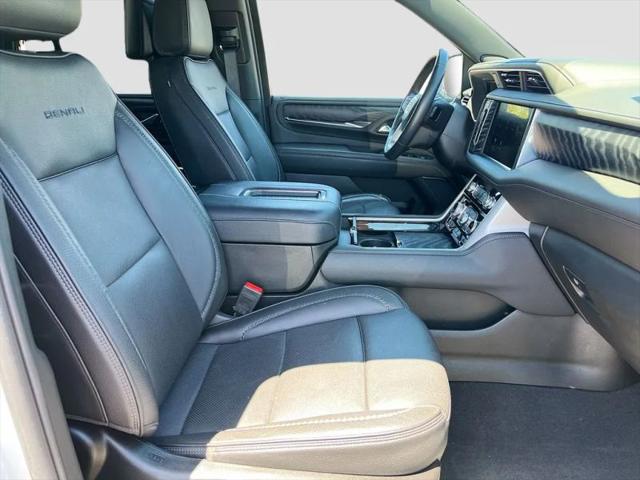 2023 GMC Yukon 4WD Denali