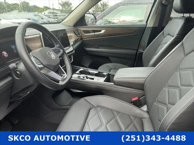 2025 Volkswagen Atlas 2.0T SE w/Technology
