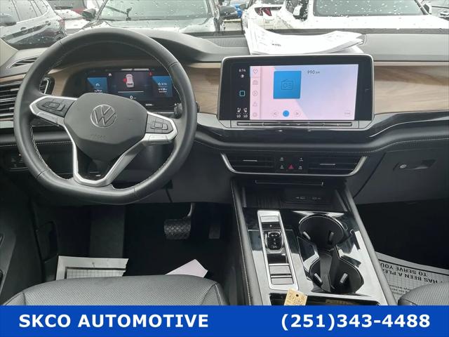 2025 Volkswagen Atlas 2.0T SE w/Technology