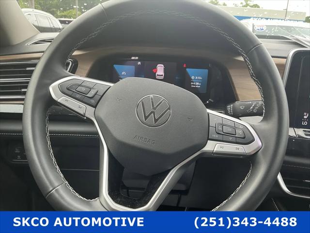 2025 Volkswagen Atlas 2.0T SE w/Technology