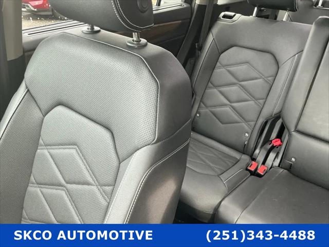 2025 Volkswagen Atlas 2.0T SE w/Technology