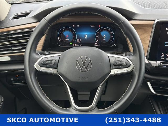 2025 Volkswagen Atlas 2.0T SE w/Technology