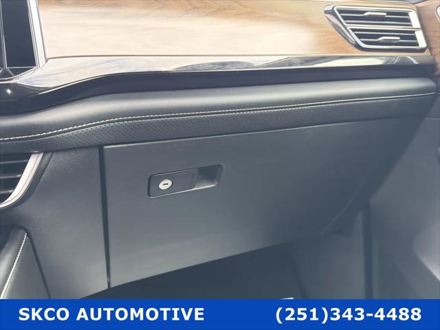 2025 Volkswagen Atlas 2.0T SE w/Technology