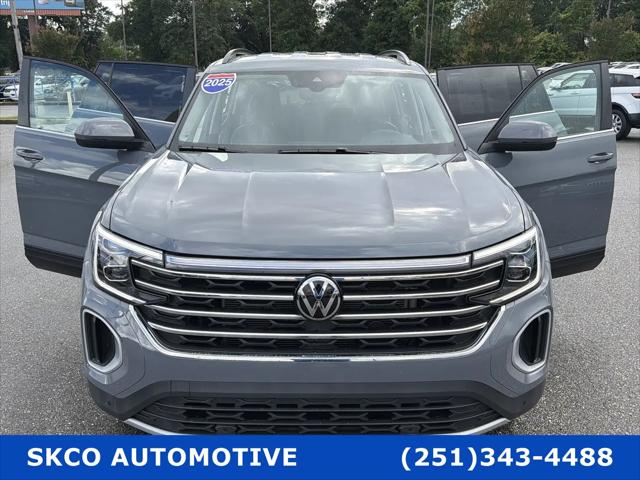 2025 Volkswagen Atlas 2.0T SE w/Technology