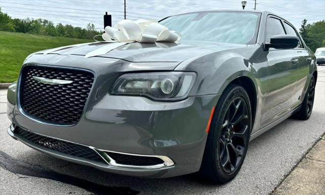 2019 Chrysler 300 Touring