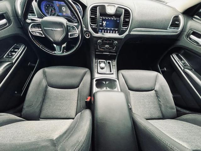 2019 Chrysler 300 Touring