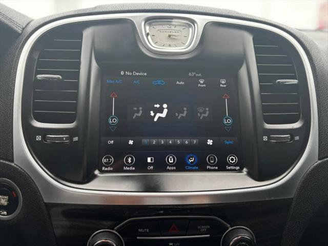 2019 Chrysler 300 Touring